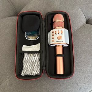 Bonaok Karaoke Microphone Rose Gold!! NIB